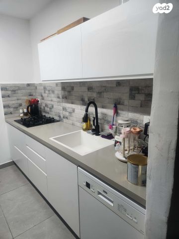 חבקוק הנביא 6