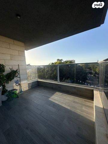 שדרות בן גוריון 17