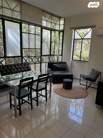 אשתורי הפרחי 11