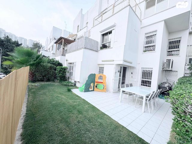 אברהם סכנין 8