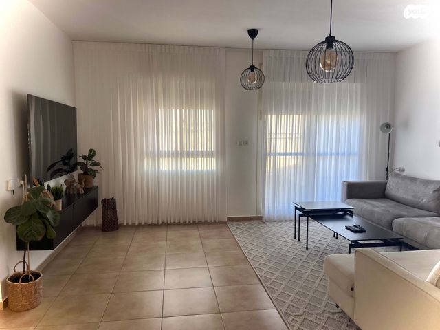 חלוקי נחל 16