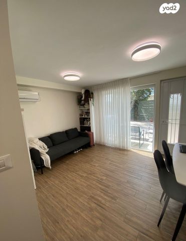 שמריהו לוין 53