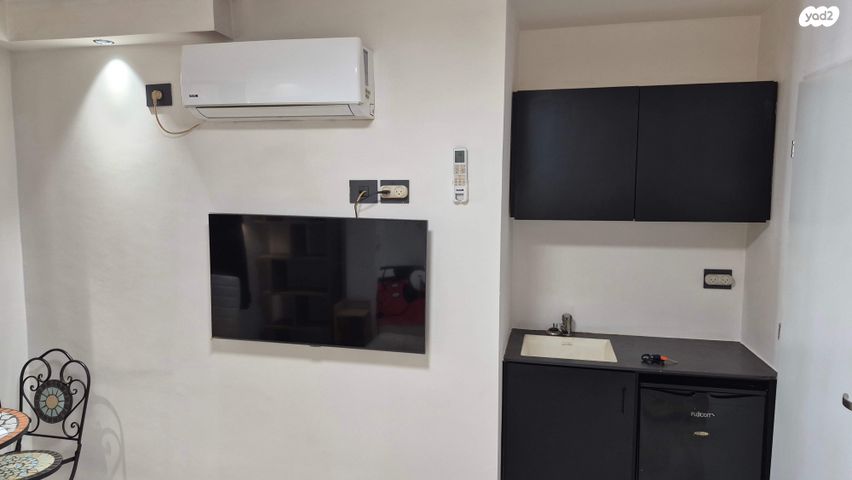 קרן היסוד 28