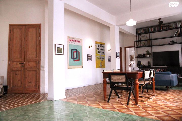 שדרות ירושלים 42