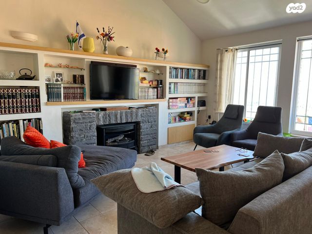 ישראל זרחי 33