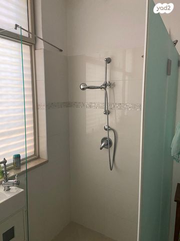 שושנת הכרמל 39