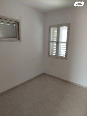 אבא אחימאיר 16