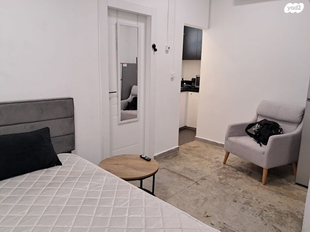 טשרניחובסקי 18