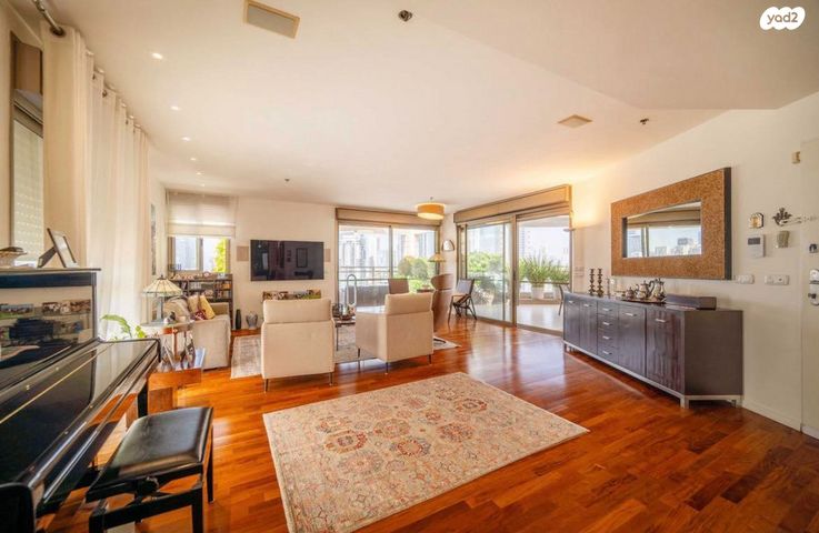 גג/ פנטהאוז, שכונת הראשונים, רמת גן