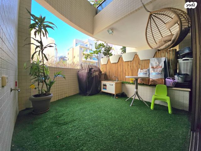 דירה, רעננה