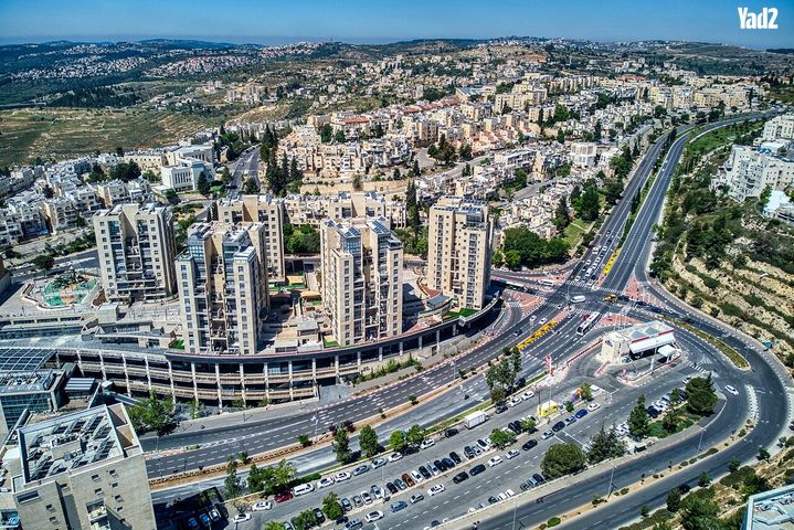 אהרון אשכולי 