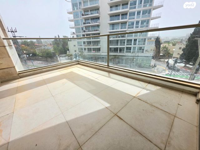 מודעת נכס, ארלוזורוב, הרצליה