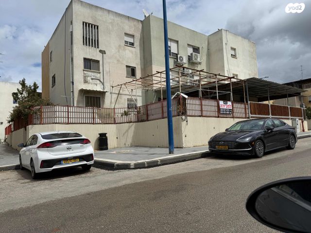 ישראל אבו חצירא 