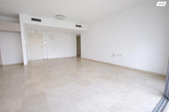 הגוש הגדול, רמת אביב החדשה, נופי ים