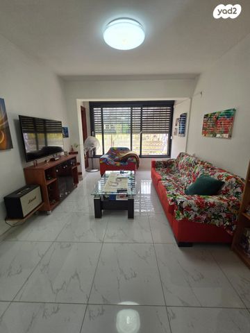 מודעת נכס, סמטת הצפורנים 2, רמת יוסף, בת ים