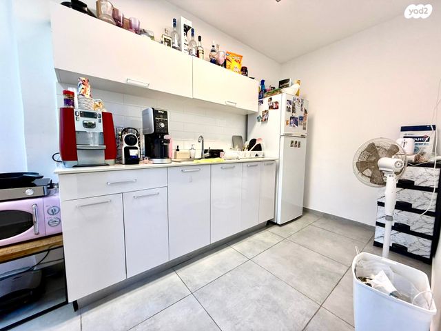 יד התשעה, שביב