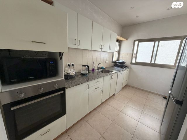 דירה, רעננה