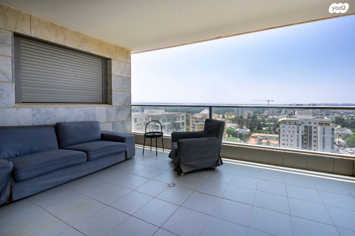 מודעת נכס, הוד השרון