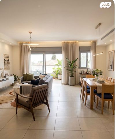 דירה, המגינים, מודיעין מכבים רעות