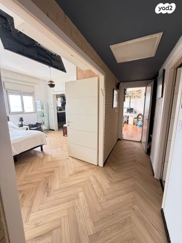 שדרות ירושלים 