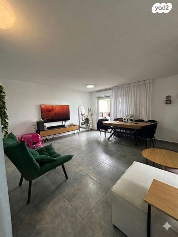 דירה, קרית הסביונים, יהוד מונוסון