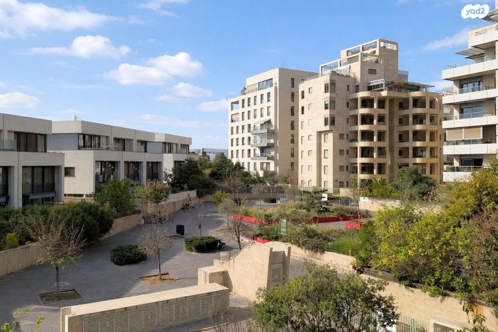 הגוש הגדול, רמת אביב החדשה, נופי ים