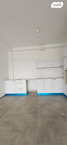 דירה, אלון, רמת השרון