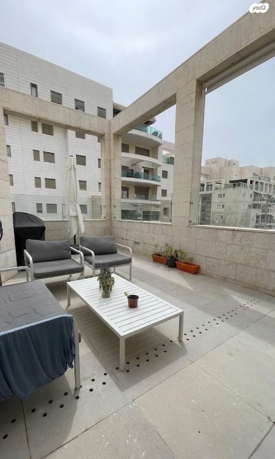 מודעת נכס, משה פרלוק, הגוש הגדול, רמת אביב החדשה, נופי ים, תל אביב יפו