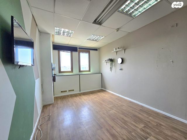 דרך בן צבי 2