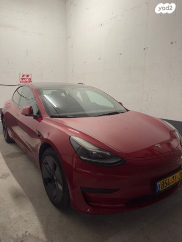 מודעת רכב טסלה מודל 3