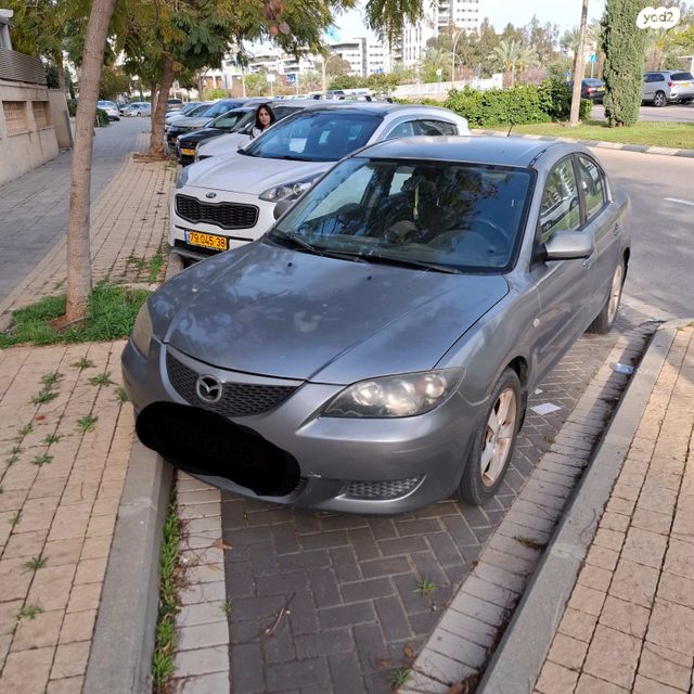 מודעת רכב מאזדה 3
