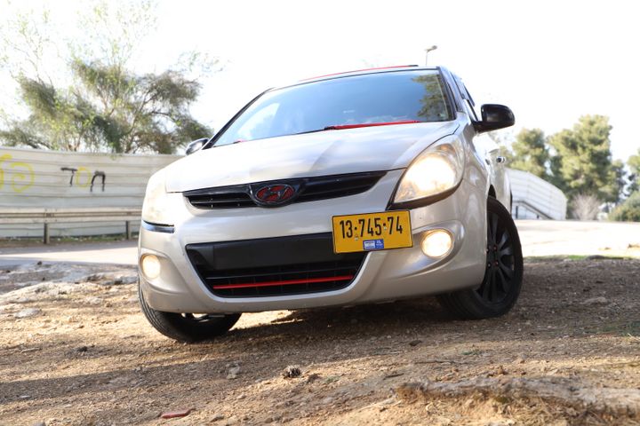 מודעת רכב יונדאי i20