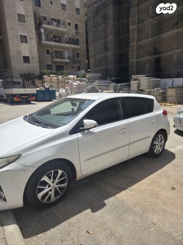 מודעת רכב טויוטה אוריס