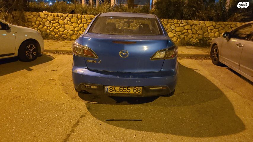 מודעת רכב מאזדה 3