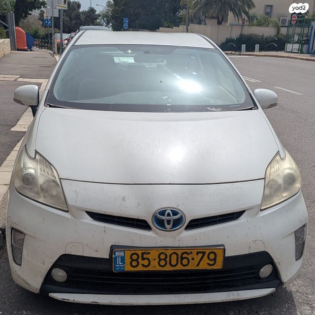 מודעת רכב טויוטה פריוס