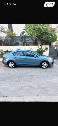 מודעת רכב מאזדה 3