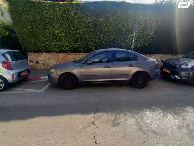 מודעת רכב מאזדה 3
