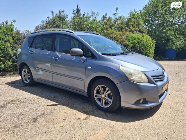 מודעת רכב טויוטה ורסו