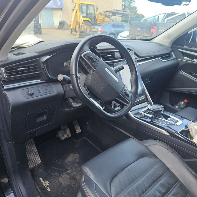 מודעת רכב מקסוס איוניק 6