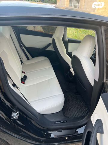 מודעת רכב טסלה מודל 3