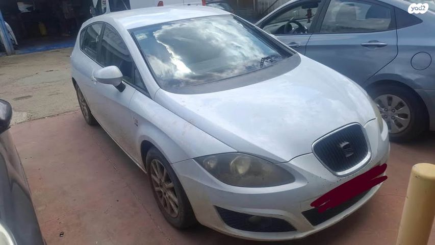 מודעת רכב סיאט לאון