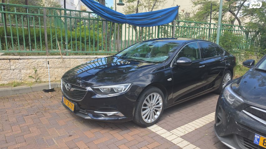 מודעת רכב אופל אינסיגניה