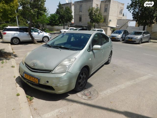מודעת רכב טויוטה פריוס