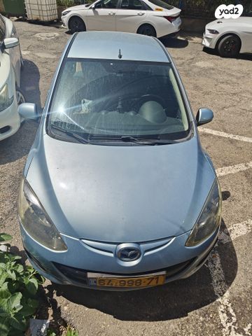 מודעת רכב מאזדה 2