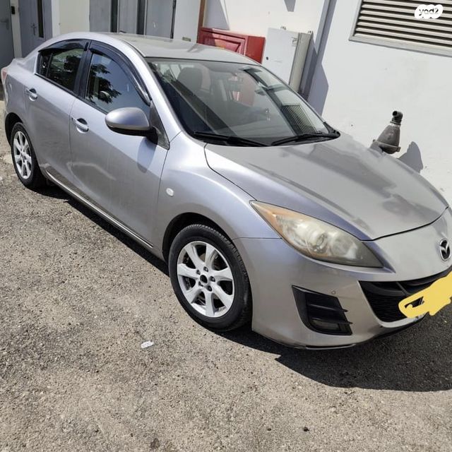 מודעת רכב מאזדה 3