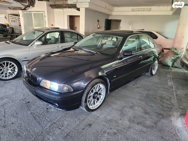 סדרה 5 Exclusive 540i אוט׳ 4.4 (286 כ״ס)