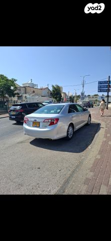 מודעת רכב טויוטה קאמרי