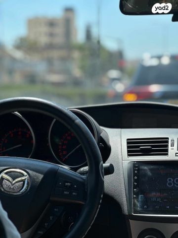 מודעת רכב מאזדה 3