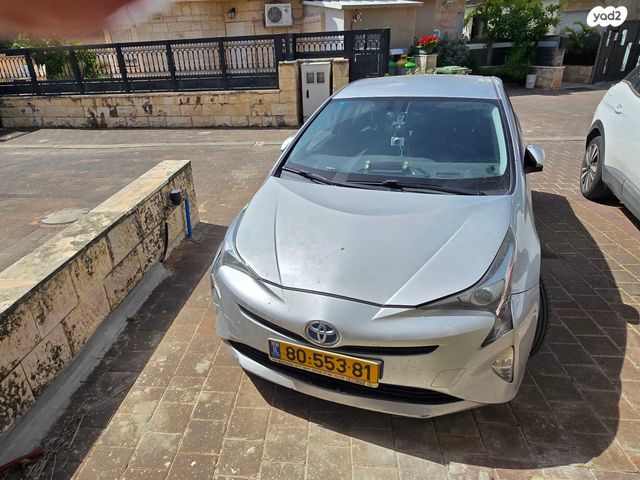 מודעת רכב טויוטה פריוס