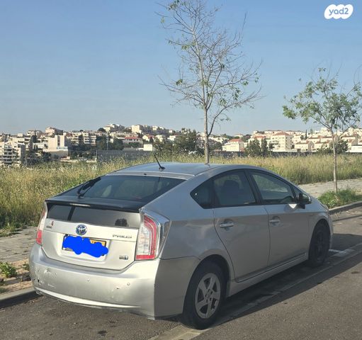מודעת רכב טויוטה פריוס